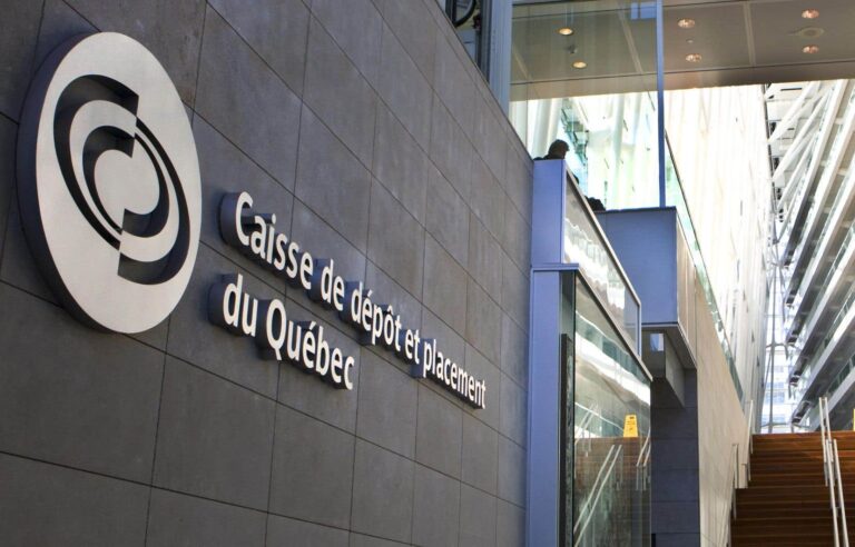 Pro-Palestinian activists call on the Caisse de placement du Québec to divest public funds involved in Israel.