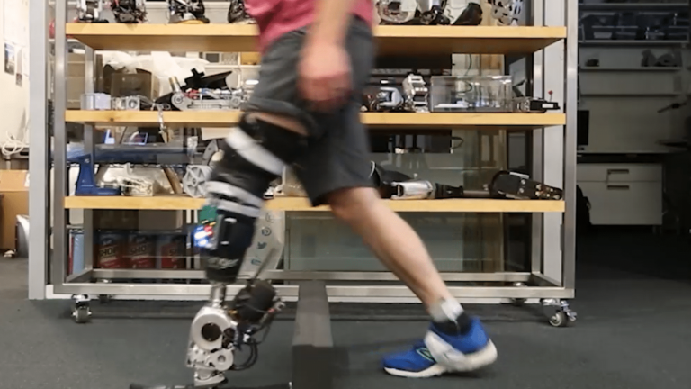 Researchers have created a prosthetic leg that is entirely controlled by the brain