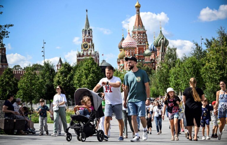 Russia wants to increase birth rate in country to avoid demographic catastrophe