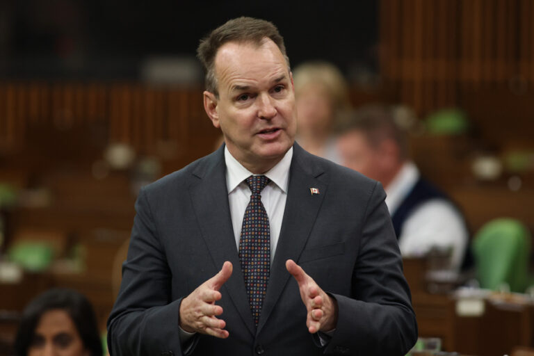 Seamus O’Regan steps down | Steven MacKinnon becomes Minister of Labour and Seniors