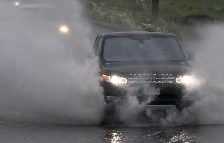 Several roads closed in Montreal due to torrential rains