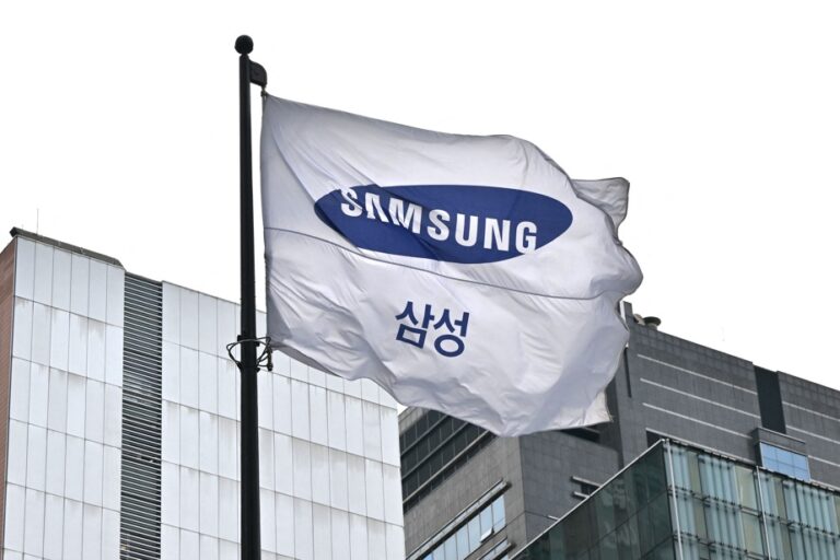 South Korea | Samsung workers begin general strike