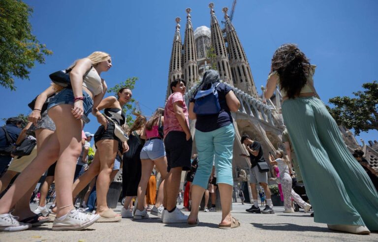 Spain expected to welcome record number of visitors this summer