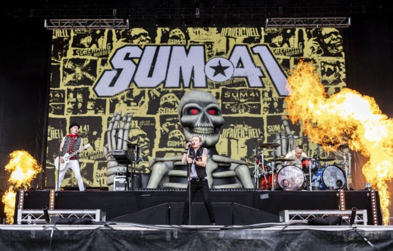 Sum 41 cancels its summer concerts in Rimouski, La Baie, Quebec and Victoriaville