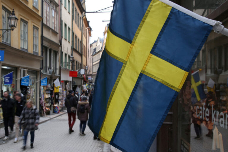 Sweden | New paid parental leave program for grandparents