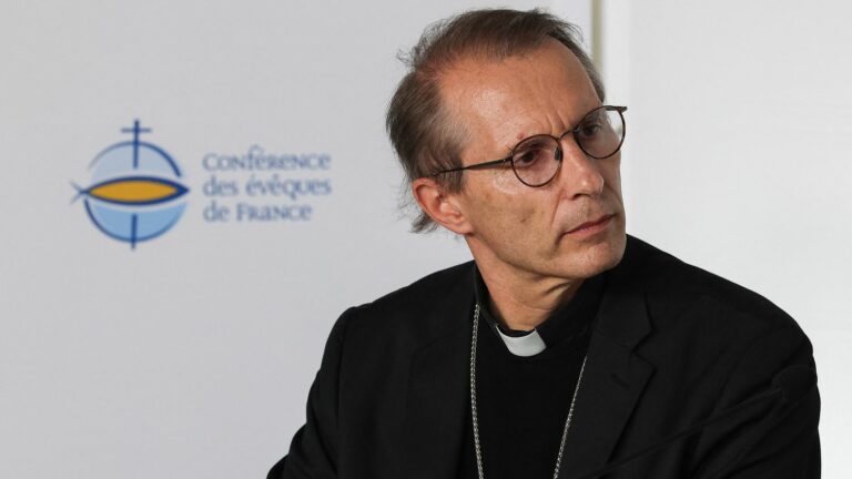 The Bishop of Nîmes will celebrate a “mass of reparation” in reaction to one of the paintings