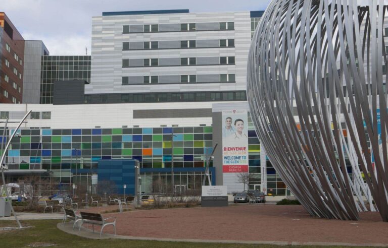 The Glen site of the McGill University Health Centre is without drinking water Friday morning due to a major water main break