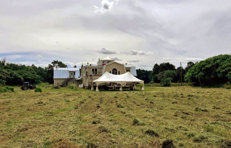 The Jardins de la Pinède bought by a Mohawk organization