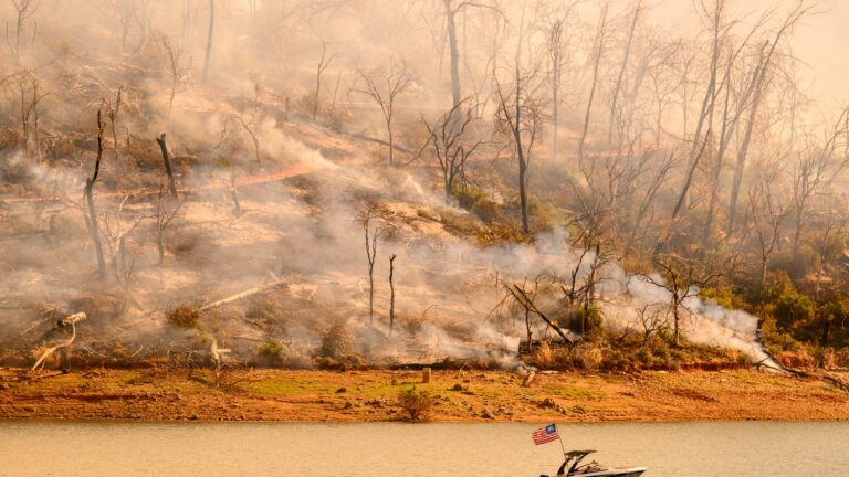 Thousands of residents flee massive wildfire in northern California