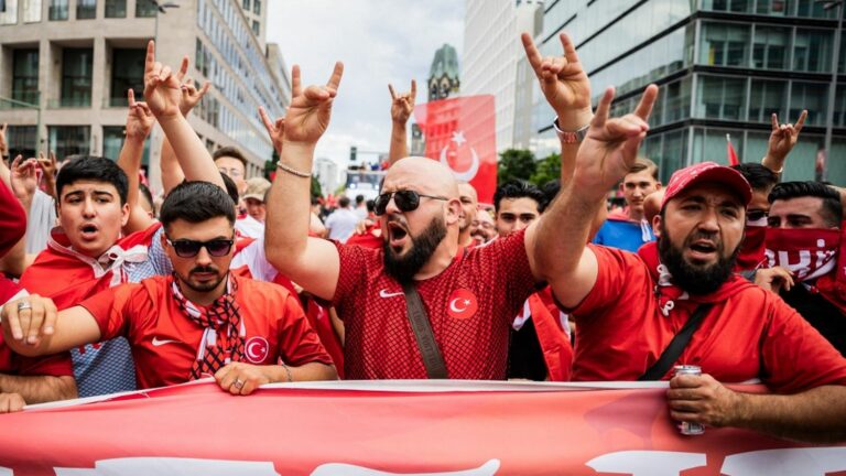 Turkish fans’ march stopped in Berlin over controversial gestures