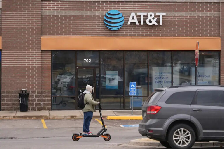 United States | Mobile carrier AT&T suffers new massive data breach