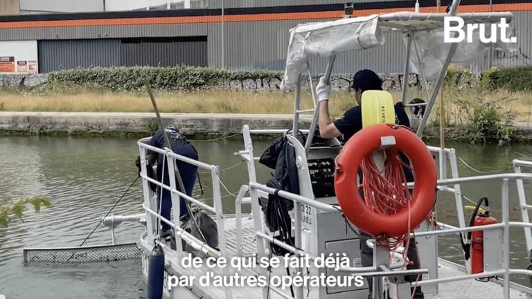 VIDEO. This vacuum boat collects waste from the Saint-Denis canal