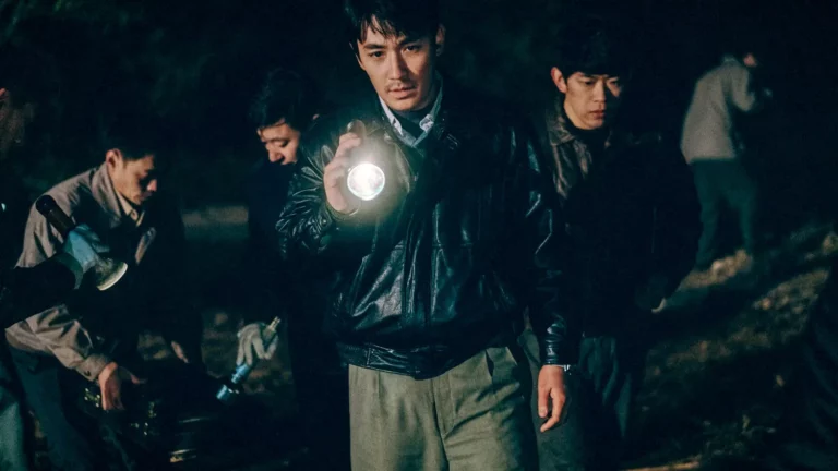 Wei Shujun delivers a dark and dreamlike film with “Only the River Flows”