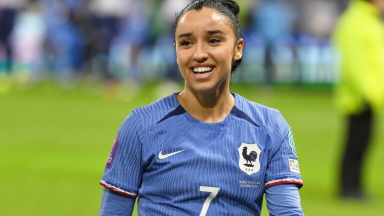 “We’re going to give it our all for the fans who follow us,” promises Les Bleues full-back Sakina Karchaoui ahead of Paris 2024