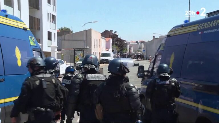 a tense mobilization in La Rochelle