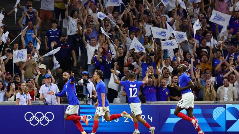 relive the big victory of the French football team against the United States