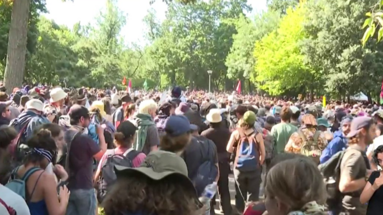 several thousand people mobilized in La Rochelle