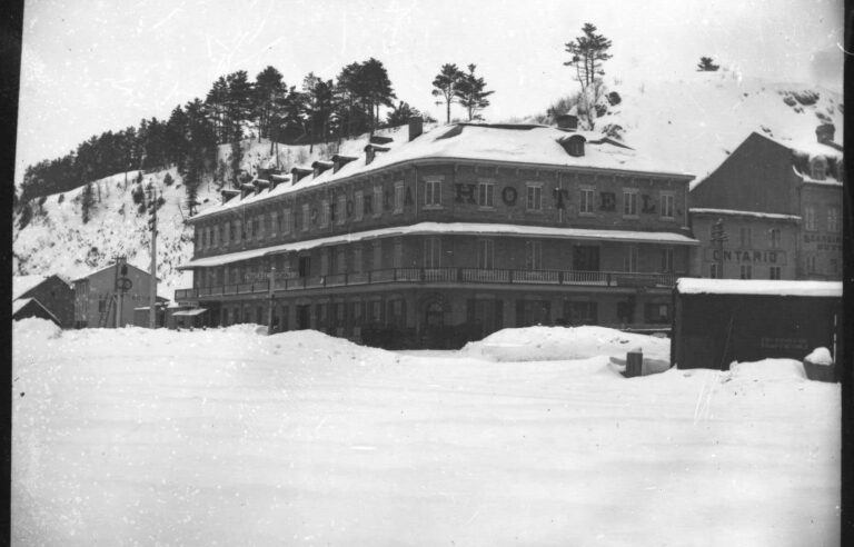 The former Victoria Hotel in Lévis, built in 1868, demolished to make way for luxury condos