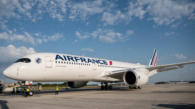 Air France plans to resume flights to Tel Aviv and Beirut on Tuesday