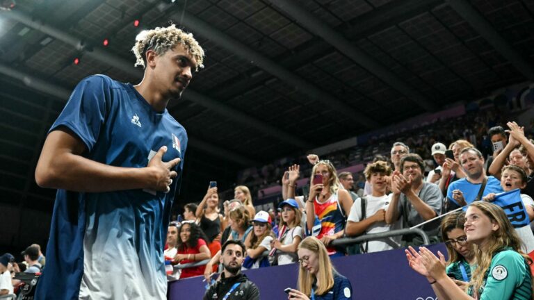 “3-0, we didn’t believe it,” rejoices the French volleyball center after their clear victory against Italy