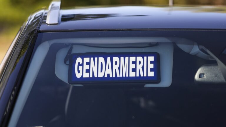 A police officer killed in the Alpes-Maritimes after refusing to comply on the A8, near Cannes