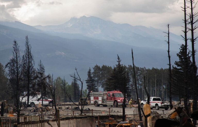 A return plan to allow Jasper evacuees to return is in place