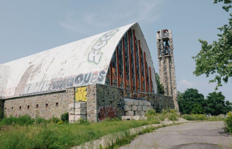 Abandoned Montreal church to be demolished and replaced with new place of worship