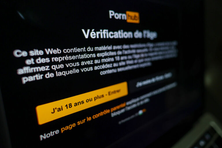 Age Verification on Porn Sites | Pornhub Accused of Circumventing Law