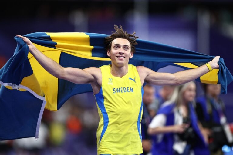 Athletics | Duplantis retains gold and raises his pole vault world record to 6.25m