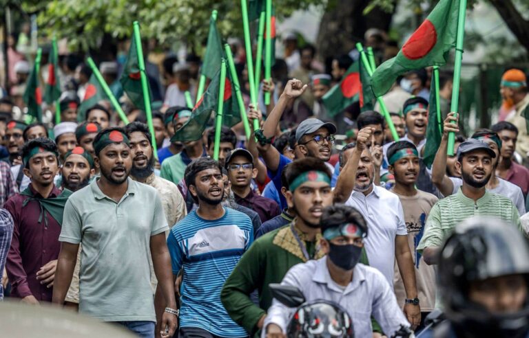 Bangladesh: Pro-Hasina rally blocked, UN to investigate crackdown on student protests