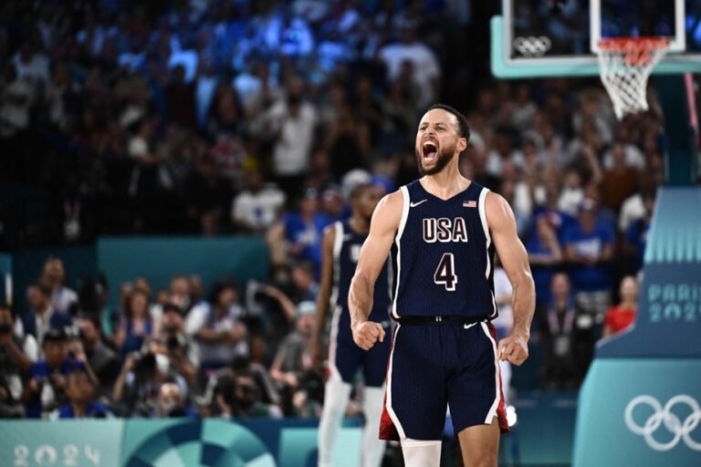 Basketball | USA wins gold against France