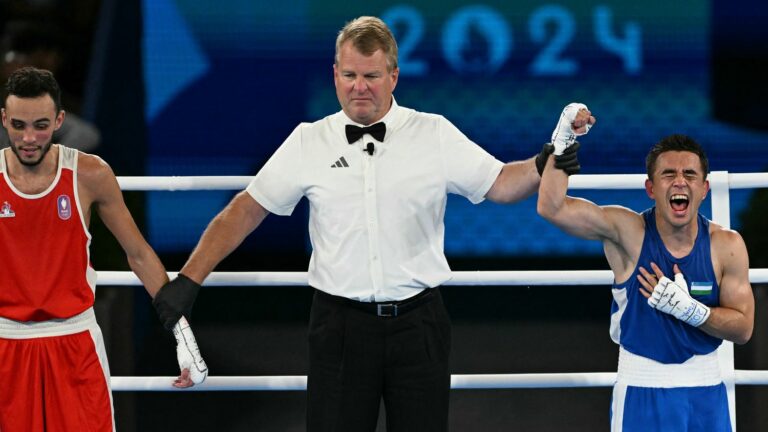 Billal Bennama had to settle for the silver medal in -51 kg, beaten again by the Uzbek Hasanboy Dusmatov