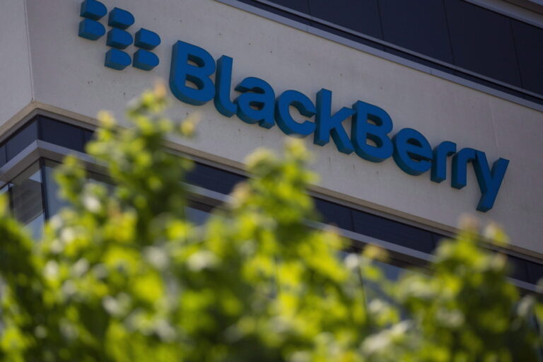 BlackBerry | Former marketing executive behind lawsuit against CEO