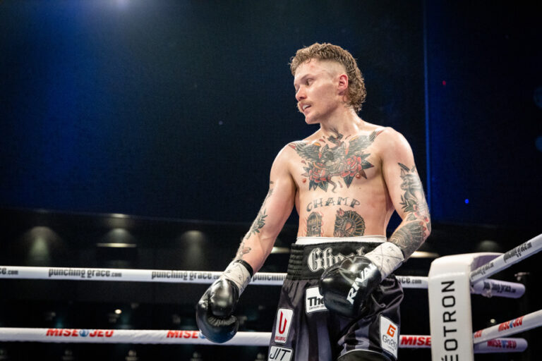 Boxing | Thomas Chabot emotional, spectacular and winning