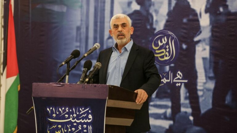 Charismatic, cruel, a hardliner… Who is Yahya Sinouar, the new leader of Hamas?