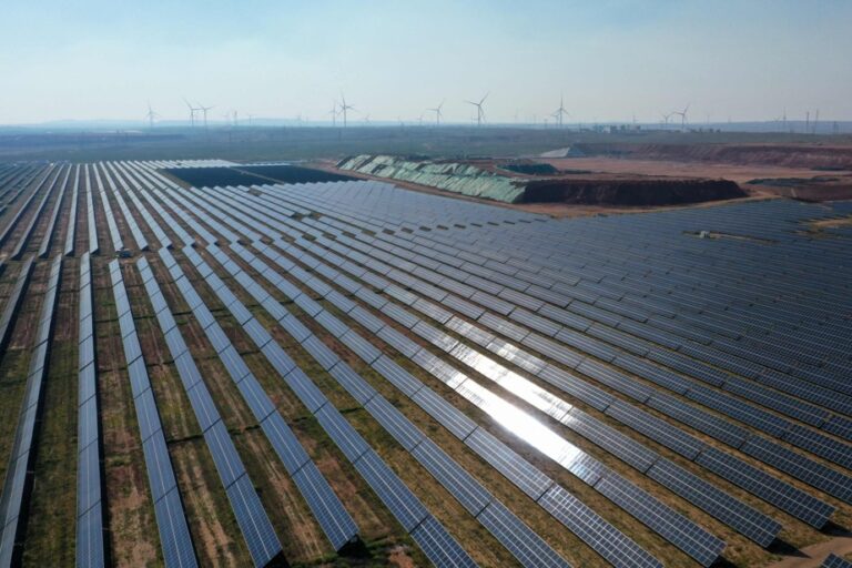 China’s solar energy sector booming