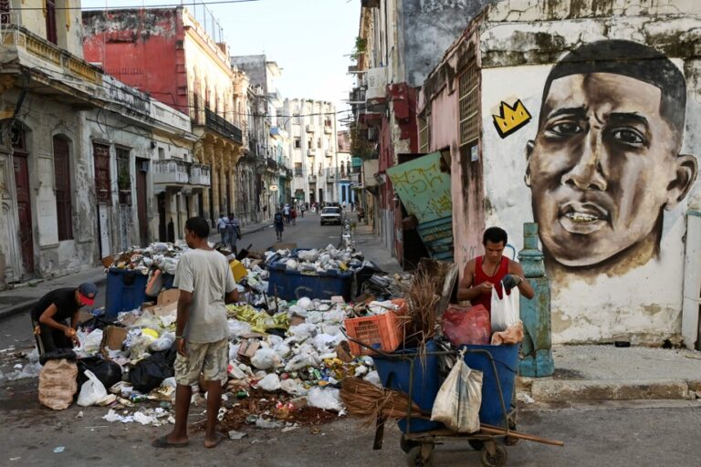 Cuba | Garbage accumulation pollutes an overwhelmed Havana