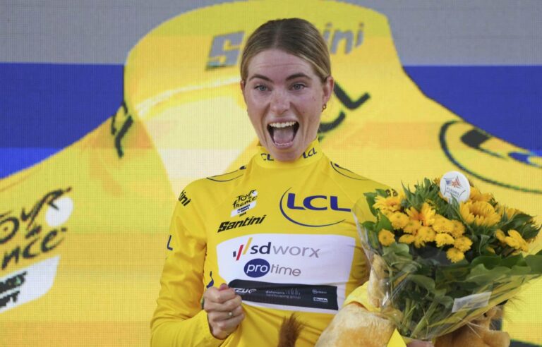 Demi Vollering takes the yellow jersey from her Dutch compatriot, Charlotte Kool