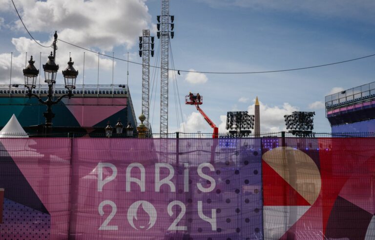 First Paralympic athletes arrive at the Village