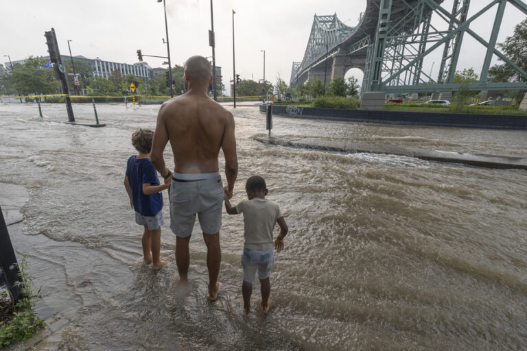 Floods | Permeable pavements for more resilient cities