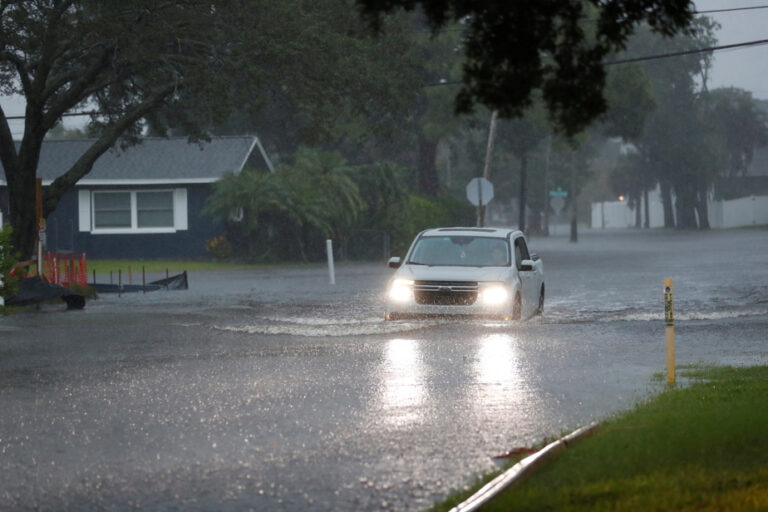 Florida | Tropical Storm Debby Strengthens to Category 1 Hurricane