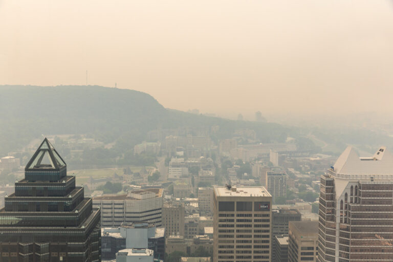 Forest fires | Smoke from Western Canada clouds Quebec skies