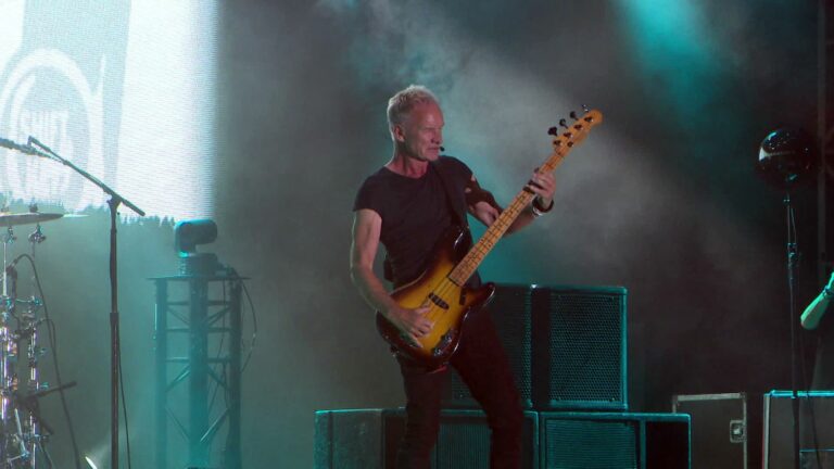 In Ajaccio, Sting invites the greatest Corsican musicians and ignites the Aiò festival