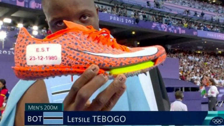 In the 100m, Letsile Tebogo dedicates his gold medal to his mother