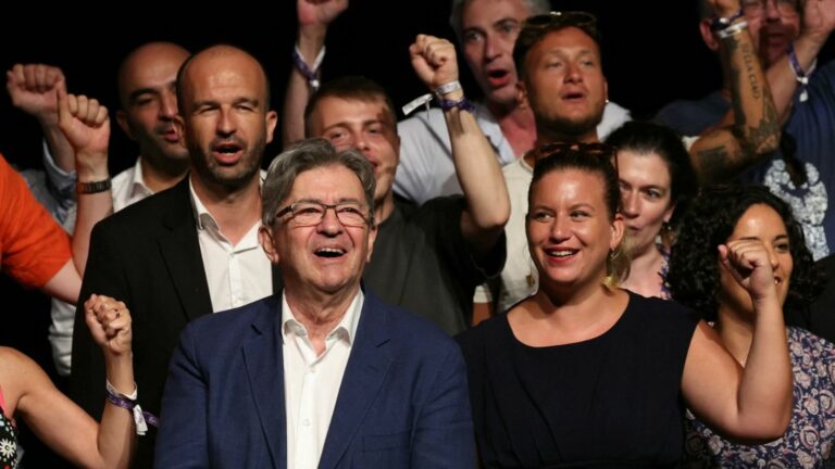 Jean-Luc Mélenchon asks the presidential camp and the right if they would censor a Castets government without LFI