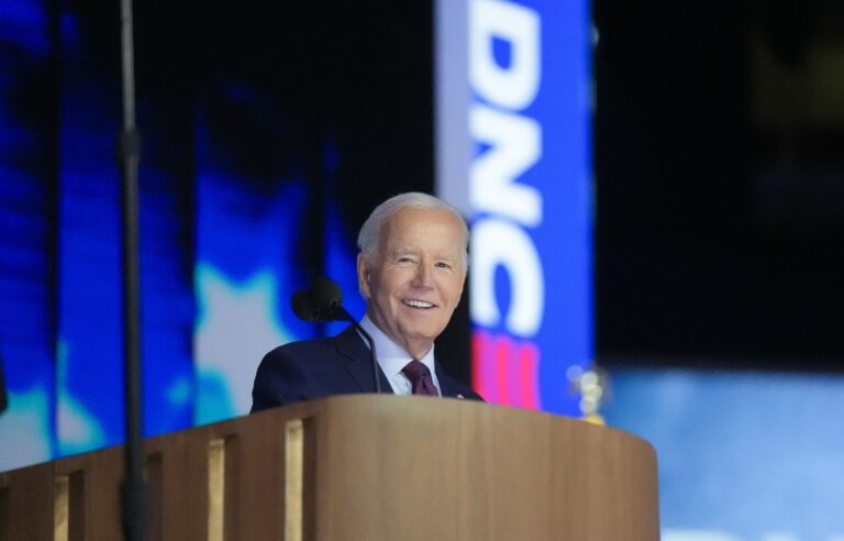 Joe Biden in Chicago to pass the torch to Kamala Harris