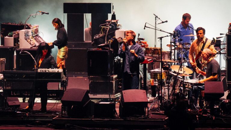 LCD Soundsystem closed the 2024 edition of Rock en Seine with an electrifying show