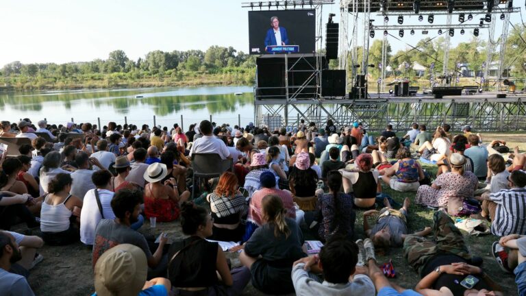 La France Insoumise activists are annoyed by the rejection of their candidate Lucie Castets for the post of Prime Minister