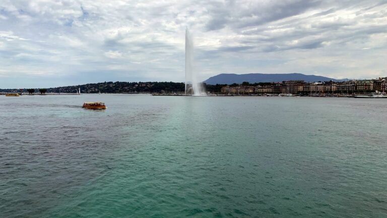 Microplastic pollution of French and Swiss beaches is “worrying”, according to a study