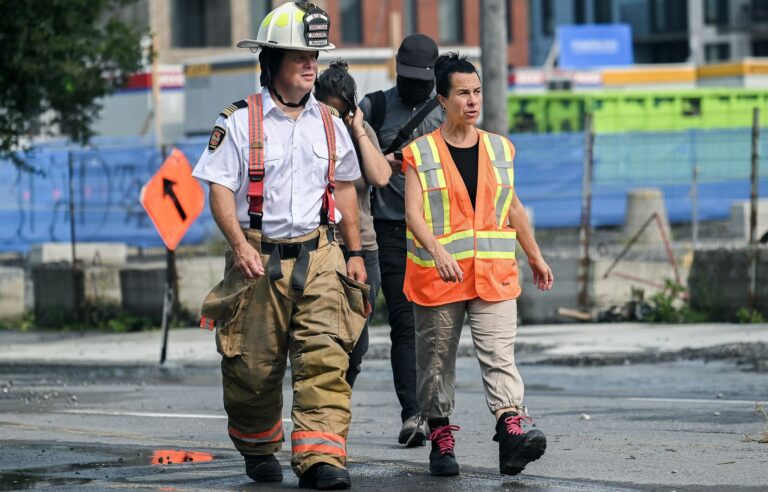 Montreal businesses affected by water main break complain about lack of help from authorities